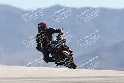 media/Oct-13-2025-Moto Forza (Mon) [[a66d839500]]/3-B Group/Session 4 (Turn 9)/